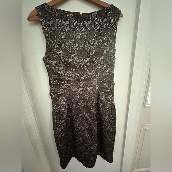 Adrianna Papell size 10 black and gold formal dress w/ flattering waist … - Picture 2 of 11